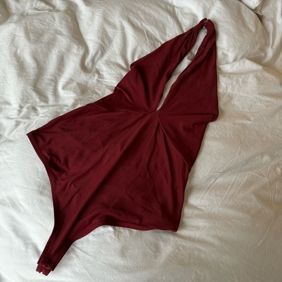 ALIX NYC Oliver Bodysuit in Crimson - Picture 4 of 13
